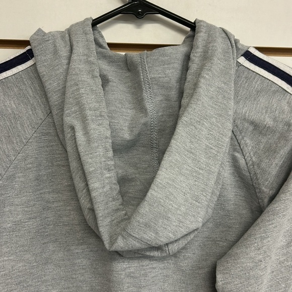 Coca Cola Brand Gray Hoodie embossed Refreshing 1886 Trademark Boys Size‎ XL - Picture 6 of 12